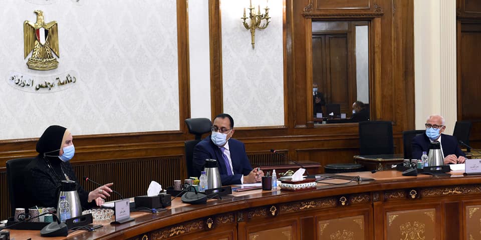 رئيس الوزراء يتابع الموقف التنفيذي للمناطق الصناعية بمحافظة بورسعيد