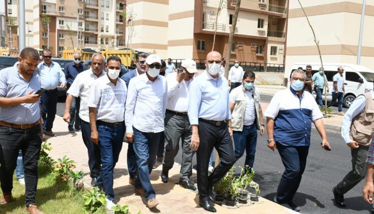 وزير الإسكان يتفقد مشروع سكن الموظفين بالعاصمة الإدارية الجديدة المقام بمدينة بدر