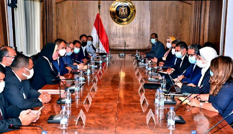 وزيرا التجارة والسياحة يبحثان الاستعدادات النهائية للمشاركة المصرية باكسبو 2020 بدبى