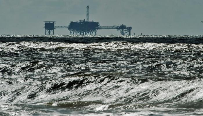 وكالة الطاقة: إعصار إيدا أوقف إنتاج 1.7 مليون برميل يوميا من النفط في نهاية أغسطس