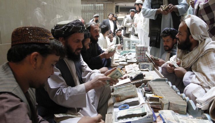 فيتش تحذر من تداعيات اقتصادية جسيمة على أفغانستان بعد سيطرة طالبان عليها