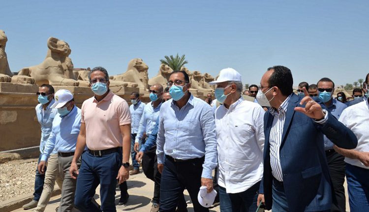 رئيس الوزراء يتابع من الأقصر استعدادات احتفالية افتتاح طريق الكباش وعدد من المشروعات