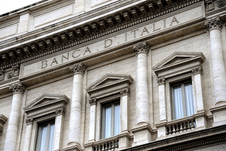 البنك المركزي الإيطالي: وقف تدفق الغاز الروسي قد يؤدي إلى انكماش اقتصاد البلاد