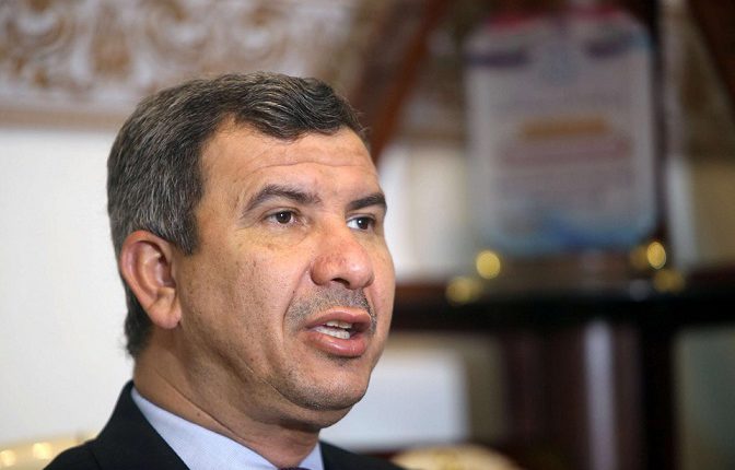 وزير النفط العراقي إحسان عبد الجبار