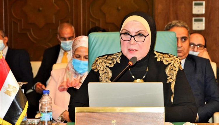 وزيرة التجارة: اعتماد المبادئ الاسترشادية لتوحيد اجراءات تسجيل واعتماد اللقاحات بين الدول العربية