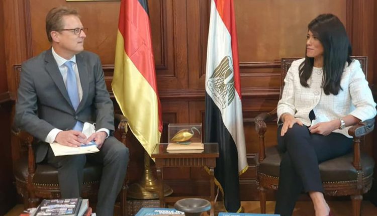 المشاط تلتقي السفير الألماني الجديد لدى القاهرة لبحث مجالات التعاون الإنمائي المشترك