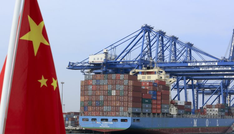 التجارة الخارجية في الصين ترتفع 9.5% إلى 4.79 تريليون دولار خلال 10 أشهر
