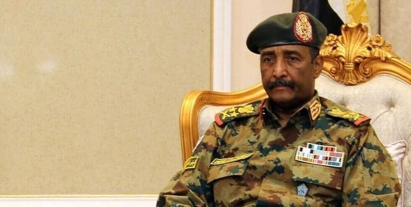 البرهان يشكل مجلس سيادة انتقاليا جديدا في السودان