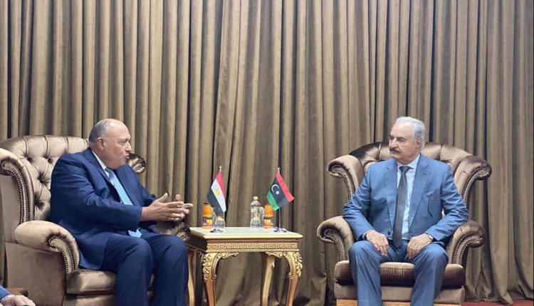 وزير الخارجية يتابع الأعمال الجارية لتجهيز مبني القنصلية المصرية في بنغازي