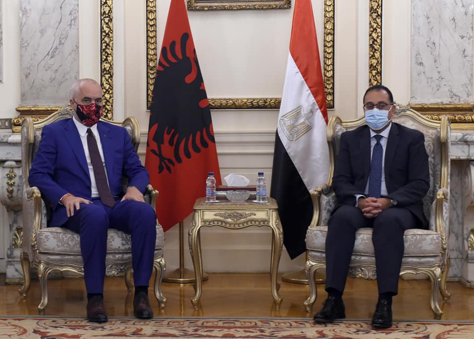 رئيس الوزراء ونظيره الألباني يترأسان جلسة مباحثات موسعة لتعزيز علاقات التعاون بين البلدين