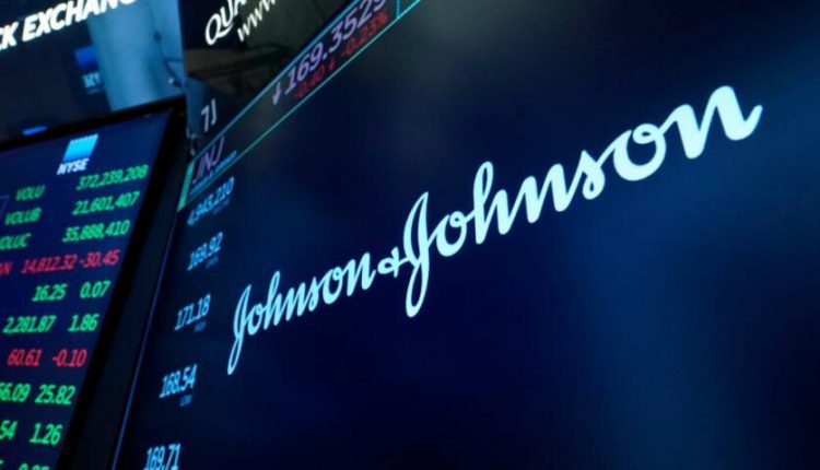 أسهم جونسون آند جونسون تقفز 4% بعد إعلان الشركة عن خططها للتقسيم