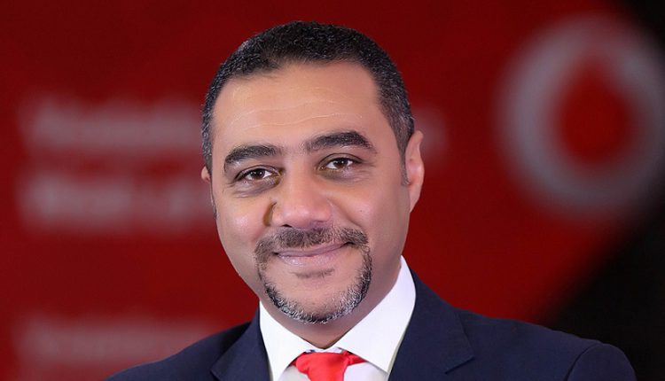 أيمن عصام: فودافون مصر تقدمت لتنظيم الاتصالات بطلب الموافقة على تغيير هيكل الملكية