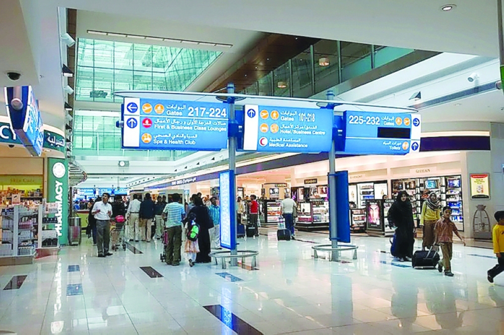 مطار دبي يعود للعمل بنسبة 100% للمرة الأولى منذ اغلاقات كورونا