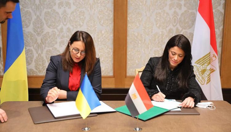 توقيع مذكرة تفاهم واتفاقية تعاون بين مصر وأوكرانيا في مجالي الفضاء والمواصفات والجودة
