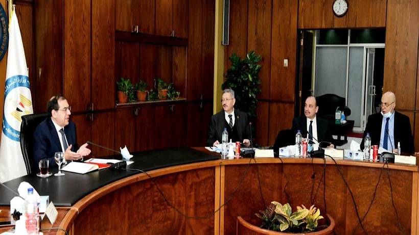 وزير البترول يستعرض الموقف التنفيذي لتوسعات مصفاة تكرير ميدور بالإسكندرية