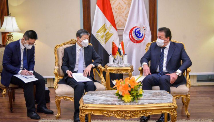 مصر والصين تبحثان سبل تعزيز التعاون المشترك بين الجانبين في القطاع الصحي