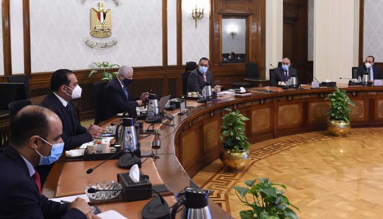رئيس الوزراء يستعرض إجراءات تطوير منظومة التعليم في مصر خلال الفترة 2017-2022