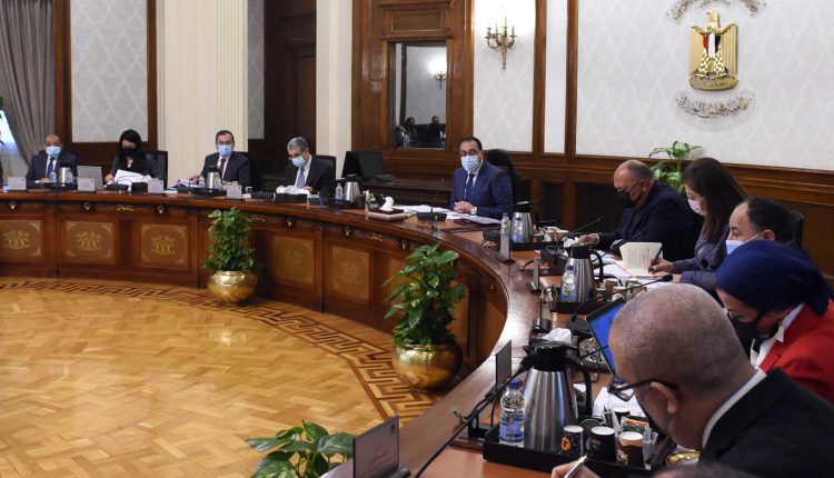رئيس الوزراء يترأس اجتماع اللجنة العليا المعنية بالتحضير لاستضافة مصر مؤتمر تغير المناخ