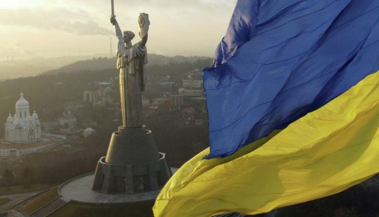 أوكرانيا تتفاوض على قرض بقيمة 1.5 مليار دولار لشراء الغاز الطبيعي