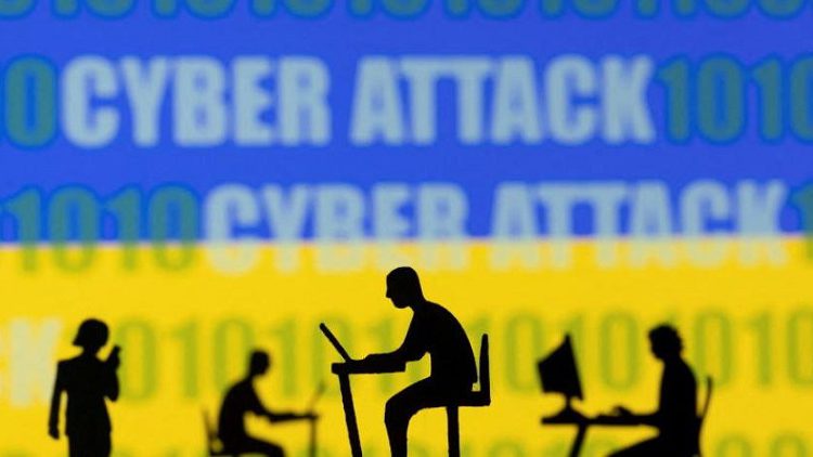أوكرانيا تبلغ عن تعرضها لهجوم إلكتروني عطل الإنترنت