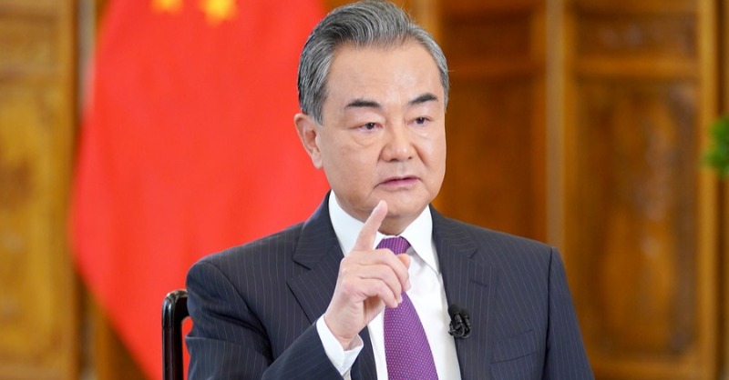 وزير الخارجية الصيني: بكين تقف على الجانب الصحيح من التاريخ بشأن الحرب في أوكرانيا