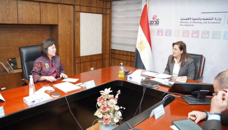 وزيرة التخطيط تبحث مع وفد البنك الدولي استضافة مصر لمؤتمر COP27