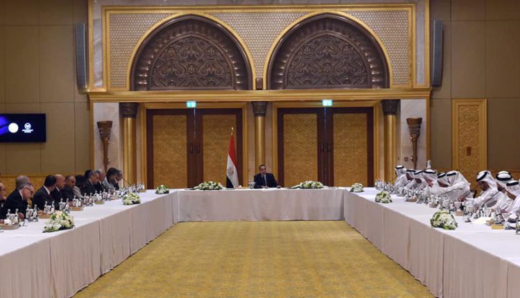 رئيس الوزراء يبحث مع 30 مستثمر إماراتي الفرص الاستثمارية على أرض مصر