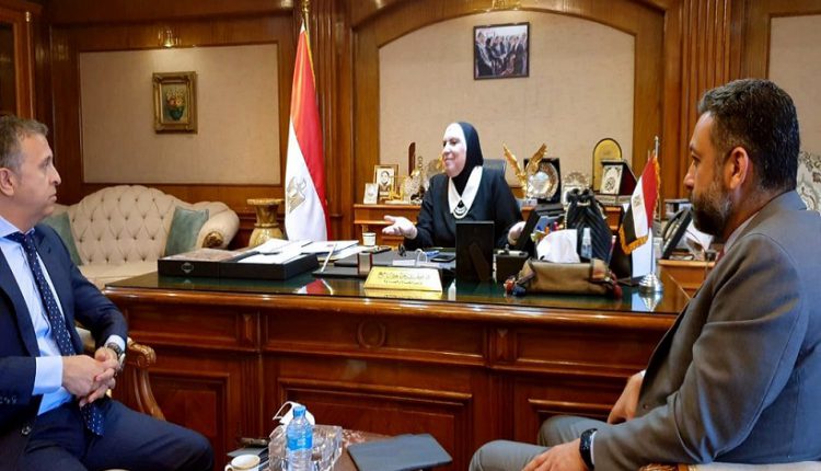 جامع تبحث مع رئيس بروكتر أند جامبل الخطط التوسعية في السوق المصري
