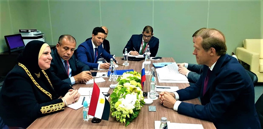 جامع تجري مباحثات حول إنشاء المنطقة الصناعية الروسية بمصر وزيادة الاستثمارات