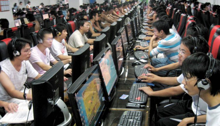 صناعة المعلومات الإلكترونية الصينية تسجل نموا مطردا خلال الأشهر العشرة الأولى من العام