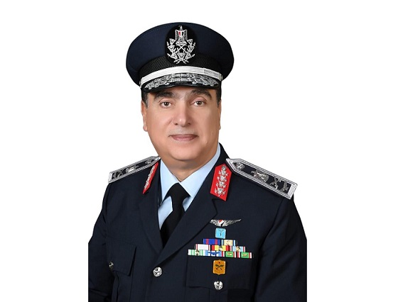 اللواء محمود فؤاد عبد الجواد قائد القوات الجوية