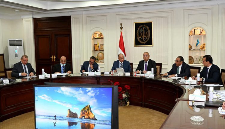 وزير الإسكان ومحافظ القاهرة يتابعان استعدادات تسليم وحدات مشروع تطوير منطقة مثلث ماسبيرو