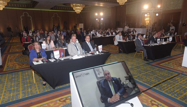 د. محمود محي الدين يدعو القطاع الخاص المصري للمشاركة في المبادرات العالمية
