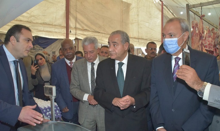 وزير التموين يفتتح معرض أهلا رمضان بشبرا الخيمة