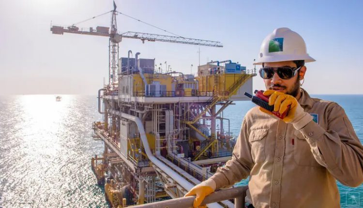صادرات النفط السعودية تقفز 11.8% إلى 90 مليار ريال في نوفمبر