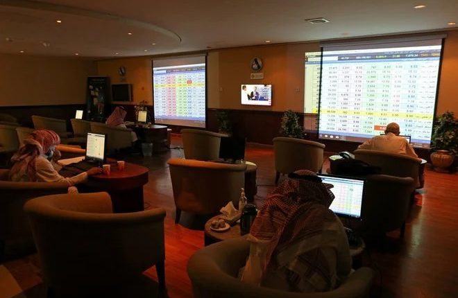 مؤشر البورصة السعودية يفقد 50 نقطة بالختام والتداولات تتجاوز 5 مليارات ريال