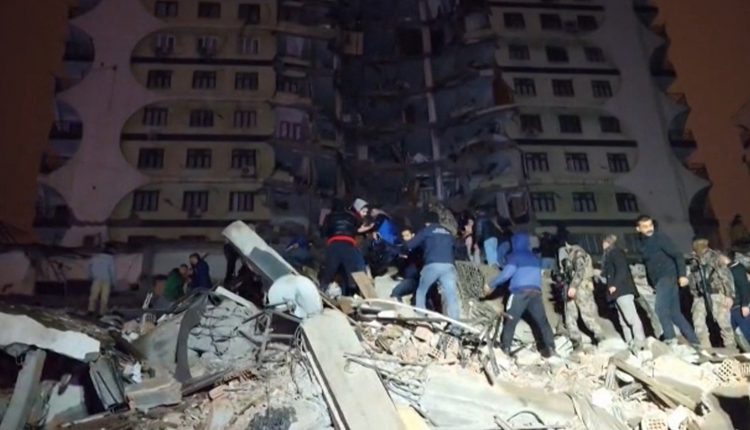 ارتفاع حصيلة قتلى الزلزال في سوريا إلى 237 و639 إصابة