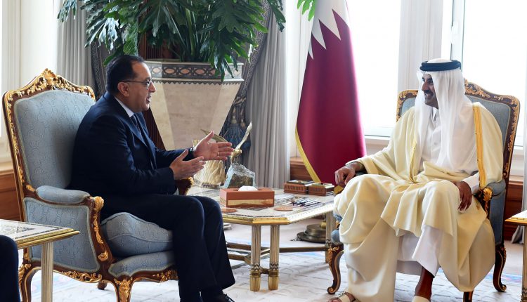 أمير قطر: تعزيز العلاقات وزيادة حجم الاستثمارات في مصر