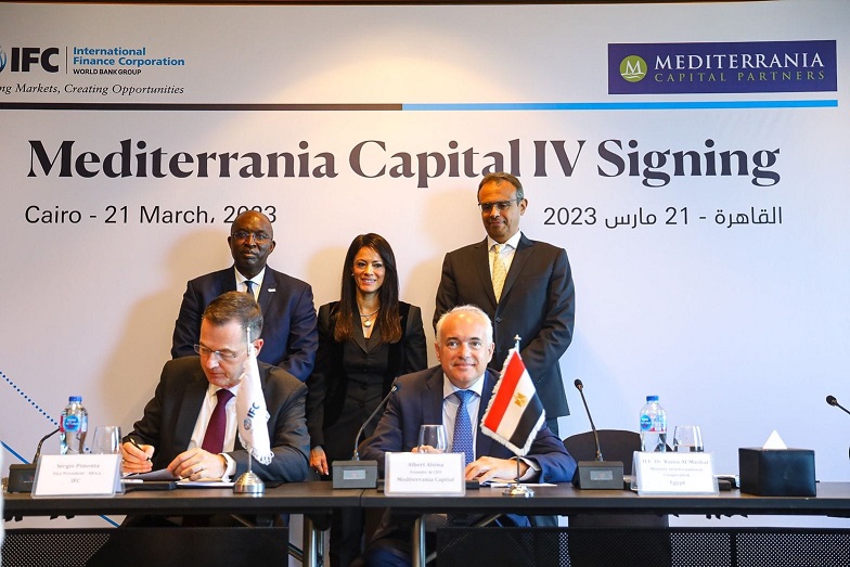 مؤسسة IFC توقع اتفاقيتي شراكة مع التجاري الدولي وشركة ميديترينيا كابيتال