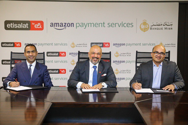 تعاون بين اتصالات وبنك مصر وأمازون لتوفير الخدمات المالية الرقمية