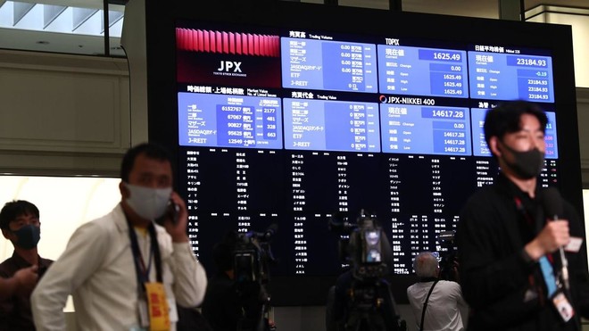 توبكس الياباني يغلق عند أعلى مستوى له خلال 33 عاما مع مكاسب وول ستريت