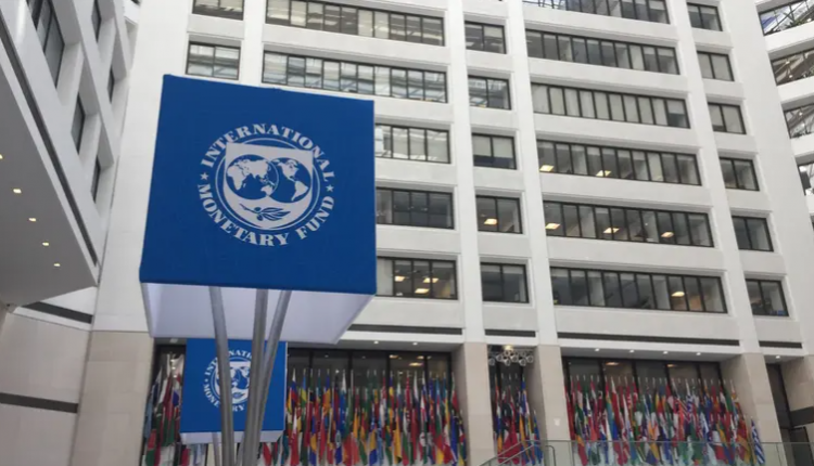 صندوق النقد يرفع توقعاته لنمو الاقتصاد العالمي إلى 3% في 2023