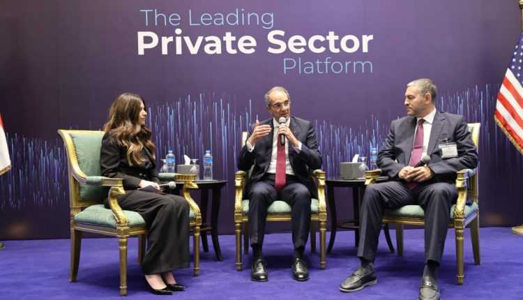 طلعت: استراتيجية مصر الرقمية تستهدف تعزيز مساهمة قطاع الاتصالات في الناتج المحلي الإجمالي