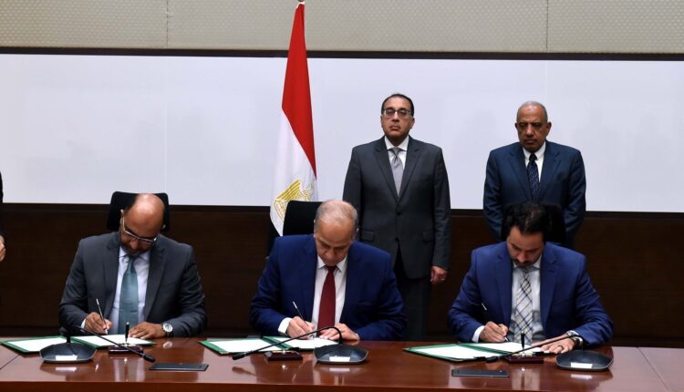 رئيس الوزراء يشهد توقيع عقد لتوريد غاز الهيدروجين وإنشاء وحدة خاصة لتجهيزه وتسويقه