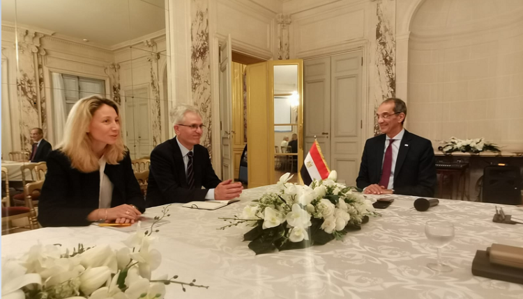 وزير الاتصالات يبحث مع مجموعة أتوس الفرنسية زيادة استثماراتها في مصر