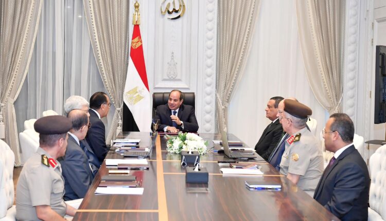 الرئيس السيسي يتابع خطة الدولة لتطوير منطقة القاهرة التاريخية