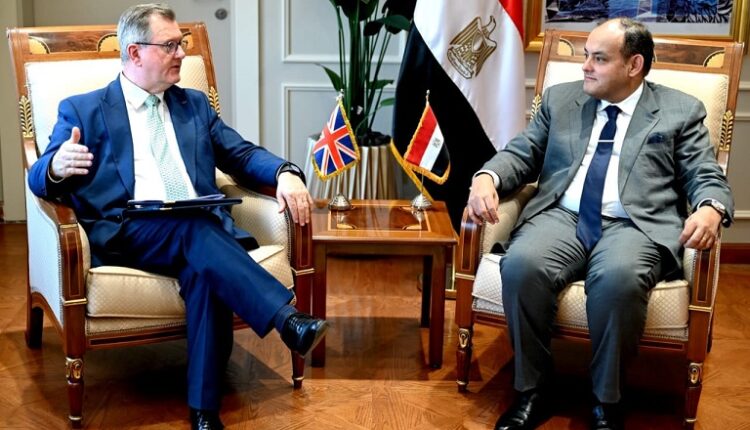 وزير التجارة: بريطانيا أكبر مستثمر أجنبي في مصر بإجمالي 21.5 مليار دولار