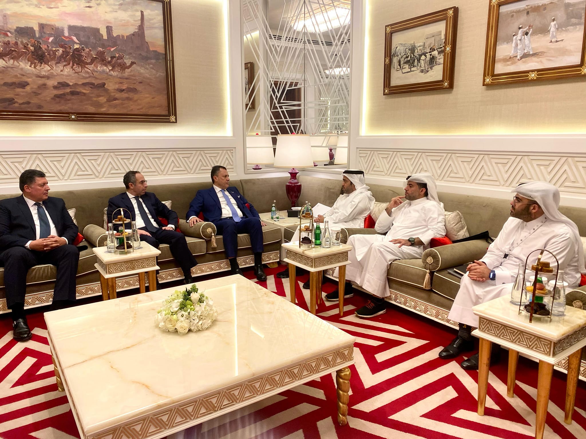 وزير السياحة يبحث سبل تعزيز التعاون لجذب مزيد من الحركة الوافدة من قطر إلى مصر