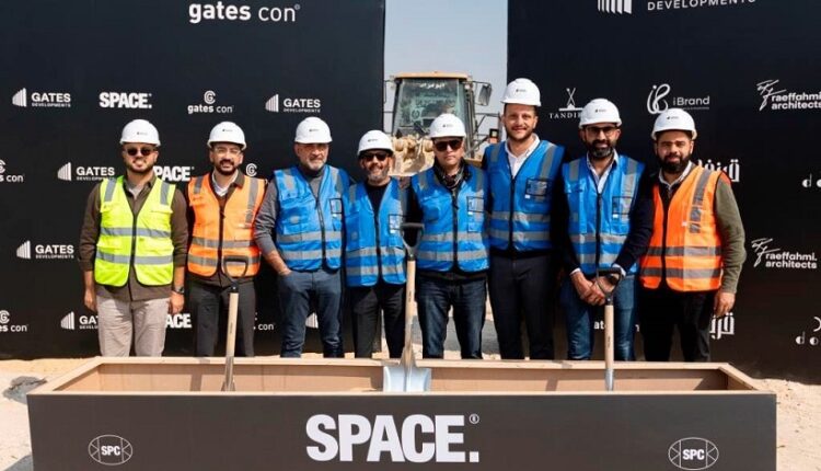 شركة Gates Developments تنتهي من أعمال الحفر والاستعداد لبدأ صب الخرسانات في مشروع Space commercial complex بالشيخ زايد