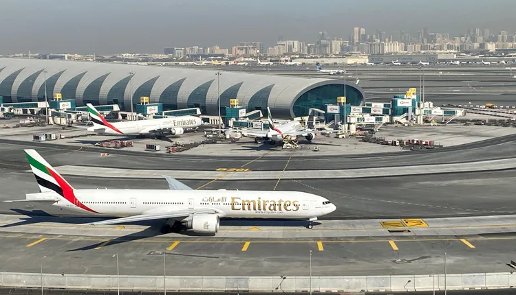 مطار دبي يعلن العودة للعمل بشكل طبيعي بعد إلغاء عدد محدود من الرحلات
